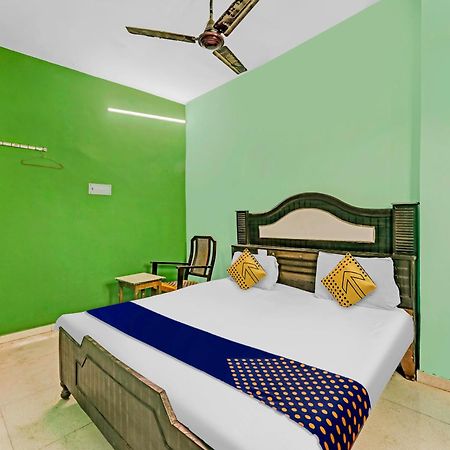 Spot On 81122 Saket Honest Hotel Ayodhya Exterior foto